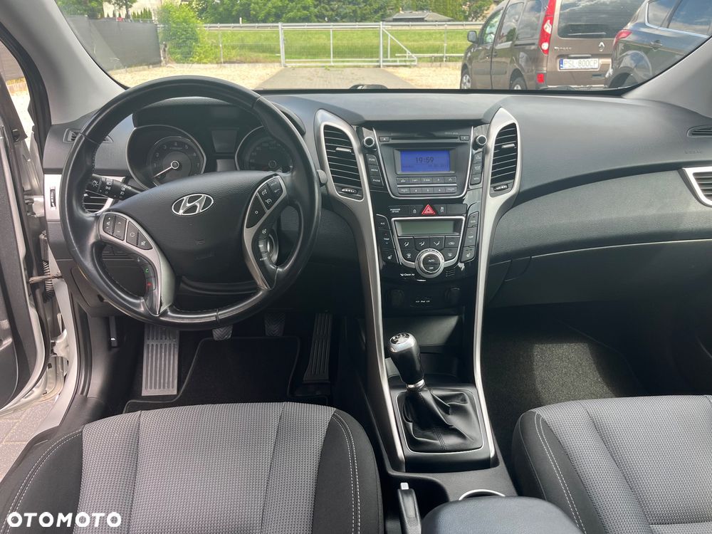Hyundai i30 1.6 GDI BlueDrive Classic - 10