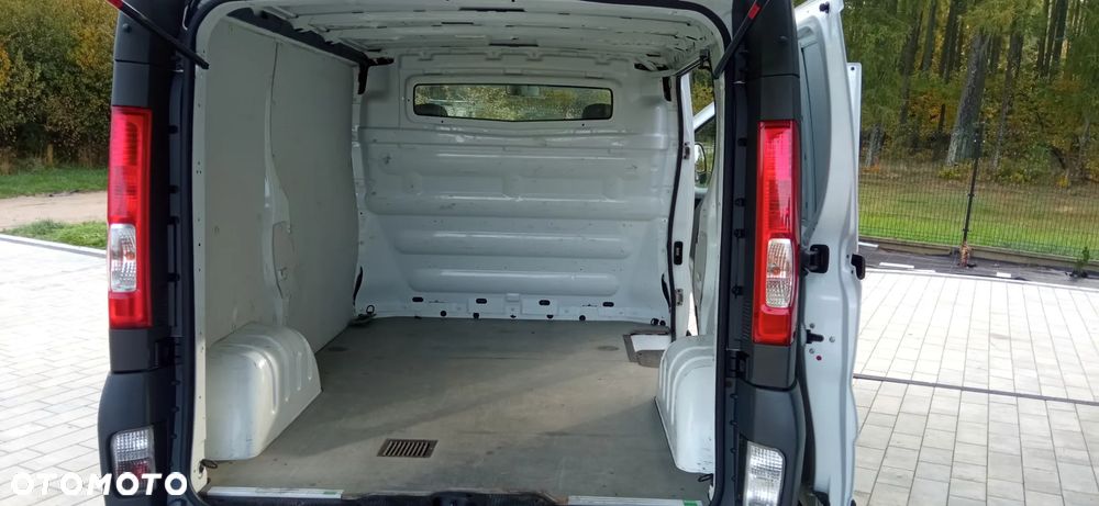 Renault Trafic - 21