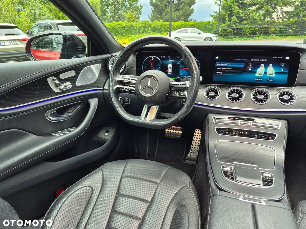 Mercedes-Benz CLS 300 d 4-Matic AMG - 31
