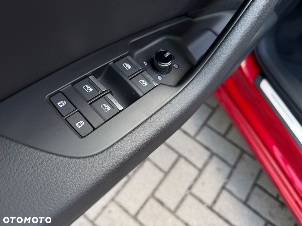Audi A6 Avant 40 TDI S tronic S line - 32