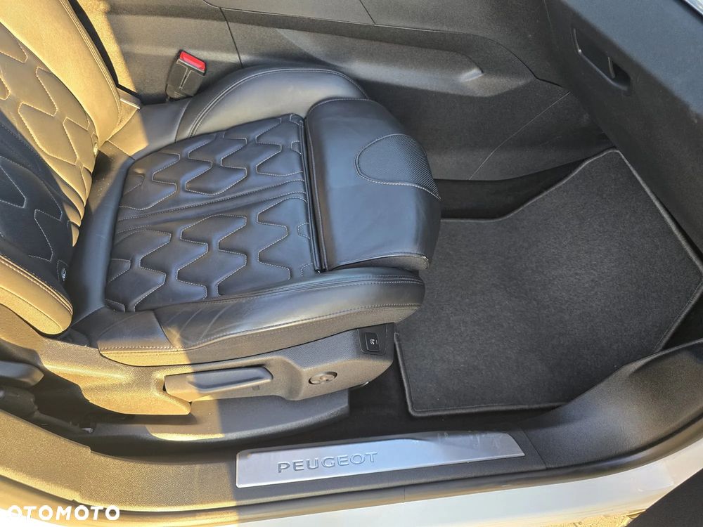 Peugeot 3008 BlueHDi 180 Stop & Start EAT8 GT - 13