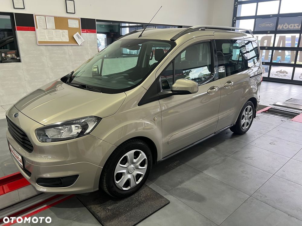 Ford Tourneo Courier 1.0 EcoBoost Sport - 4