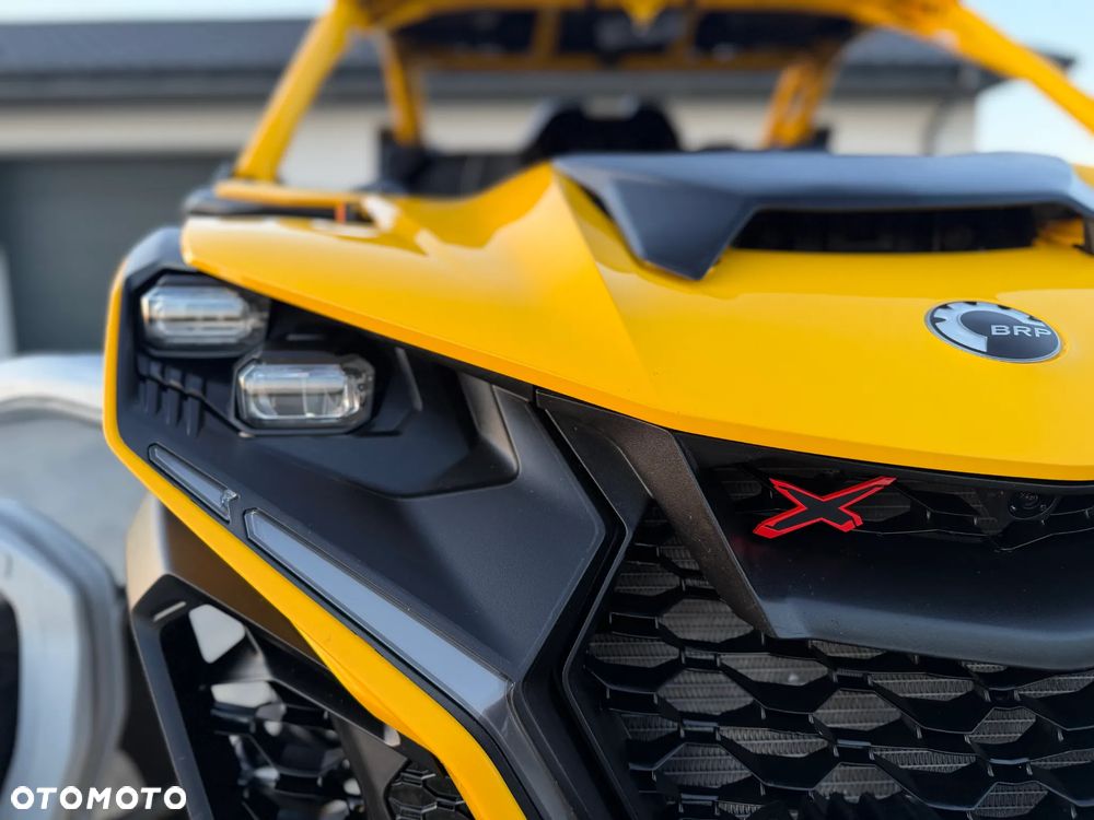 Can-Am Maverick - 24