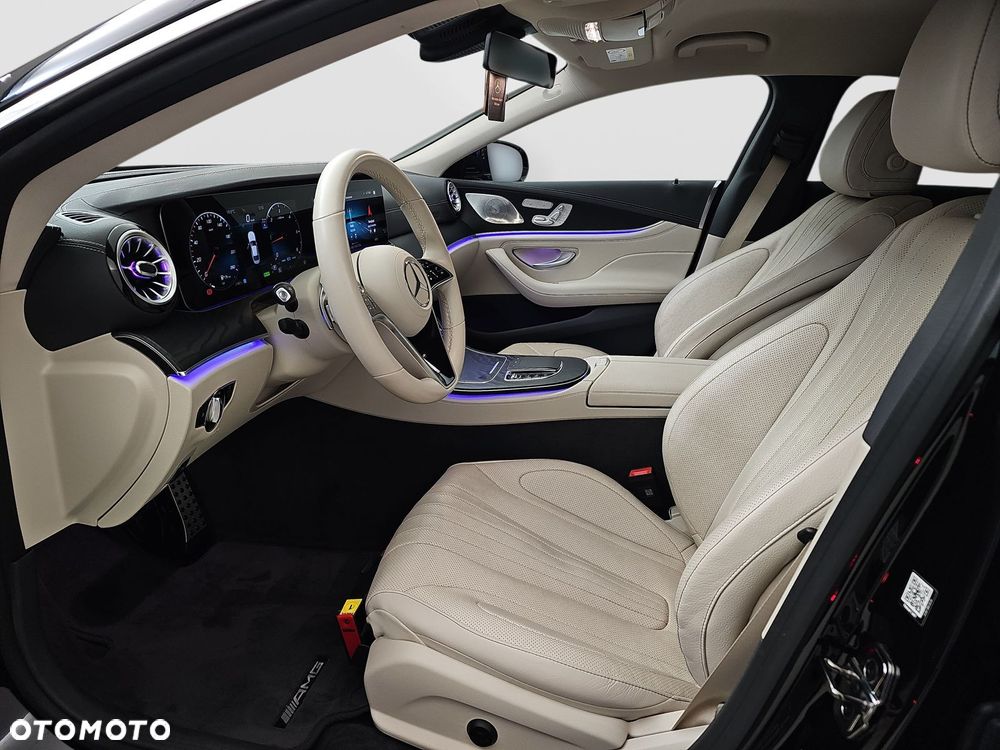 Mercedes-Benz CLS - 10