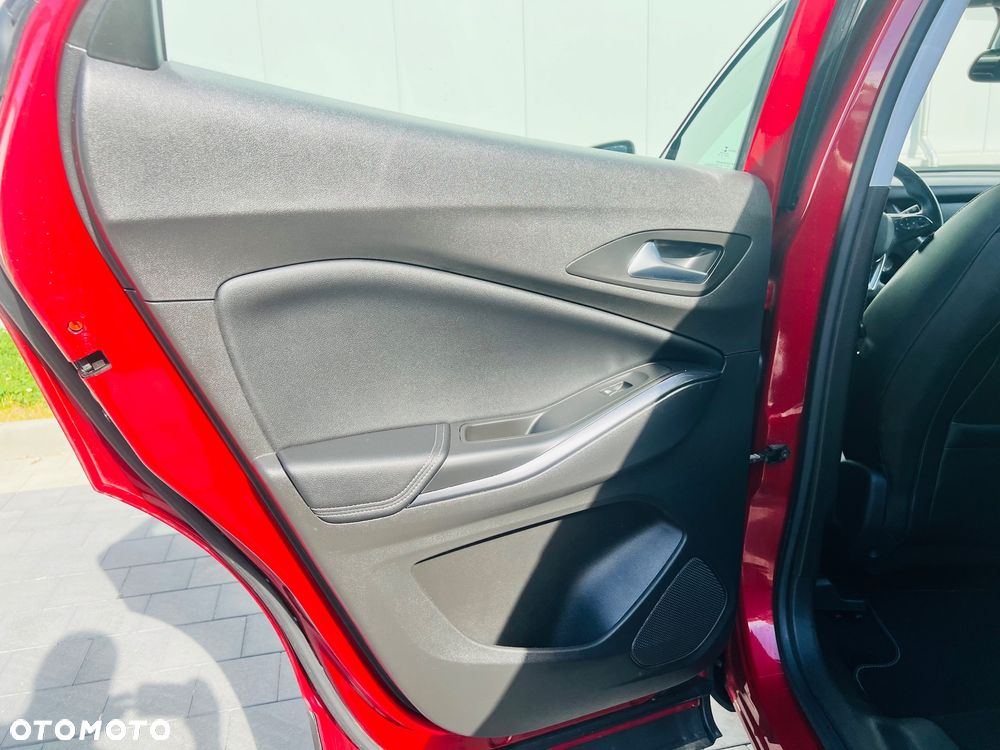 Opel Grandland X 1.2 Start/Stop Business INNOVATION - 32