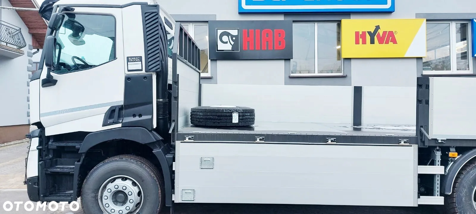 Renault C 440 6x2 - 8