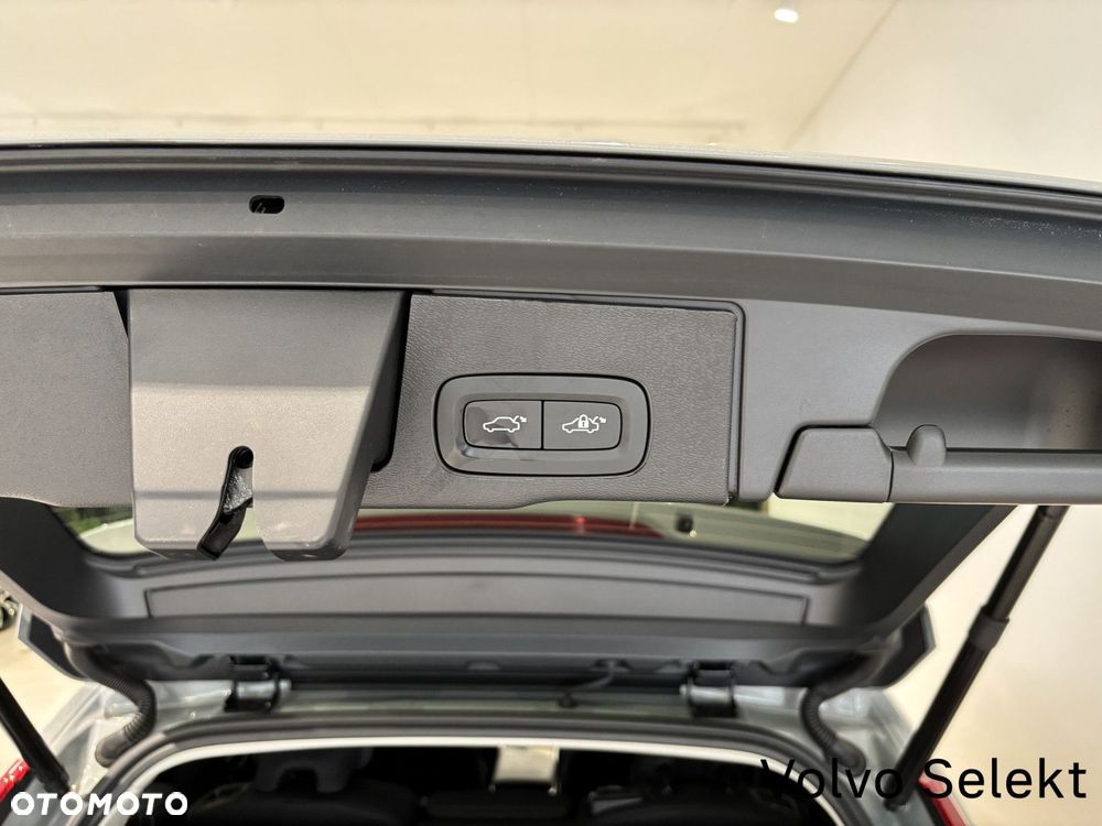 Volvo XC 60 - 30