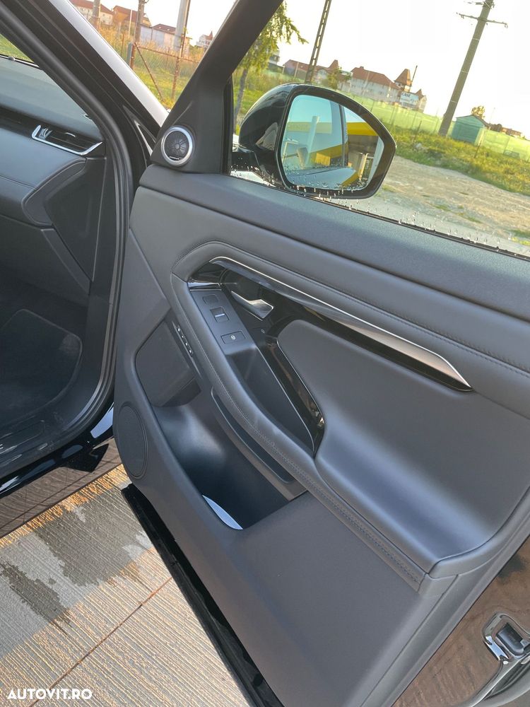 Land Rover Range Rover Evoque - 30