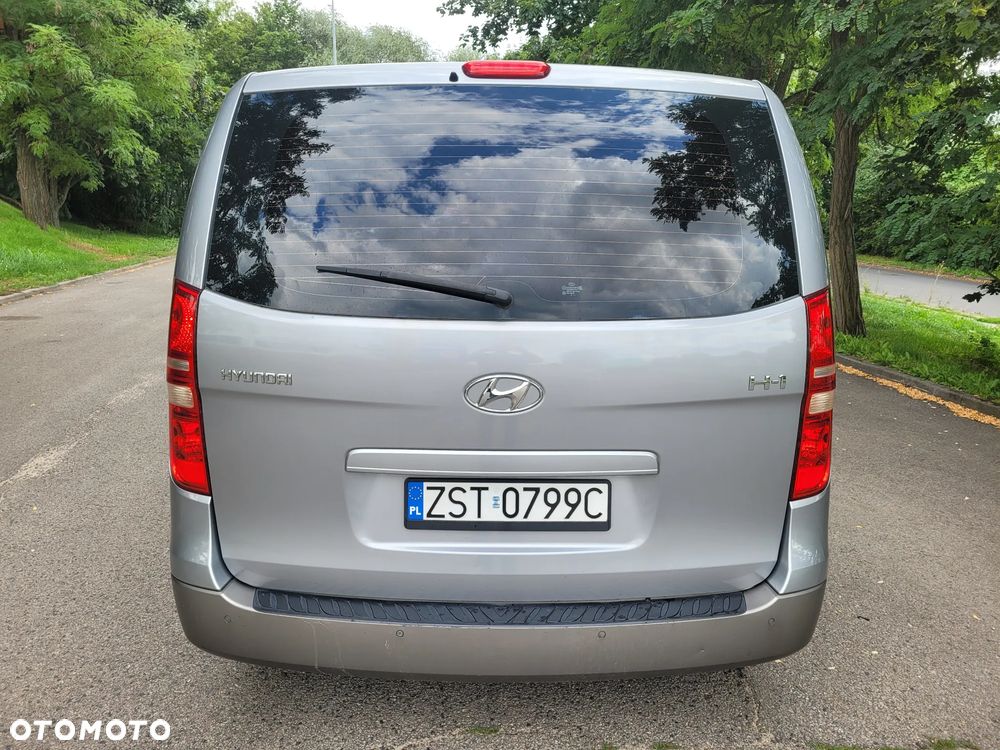 Hyundai H-1 2.5 CRDi Premium - 22