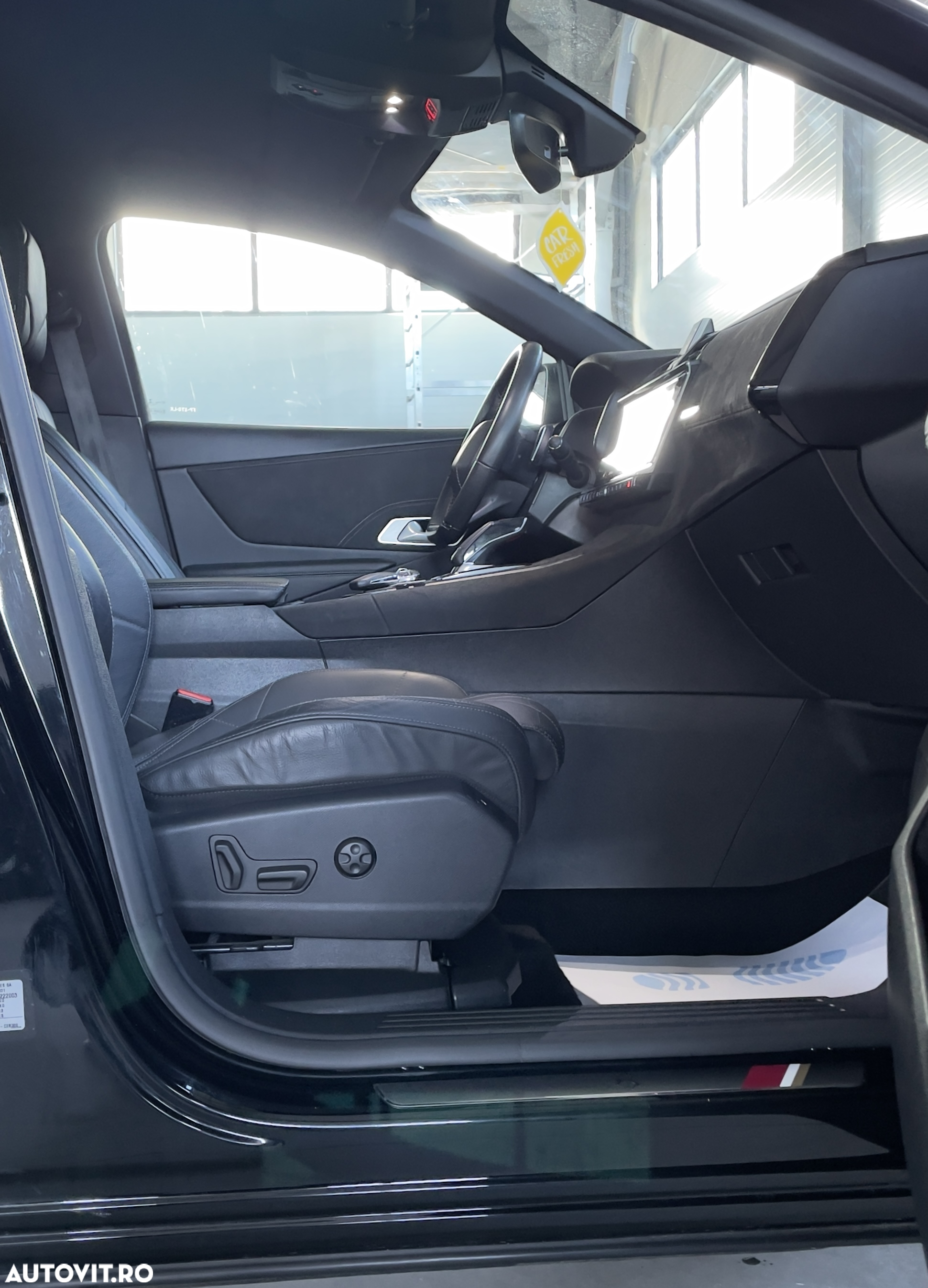 DS Automobiles DS 7 Crossback - 14