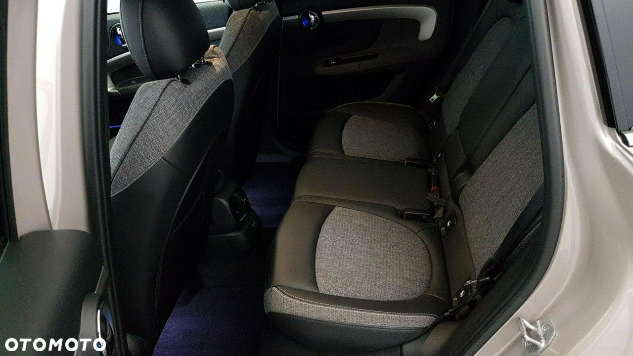 MINI Countryman Cooper ALL4 Classic Trim - 22