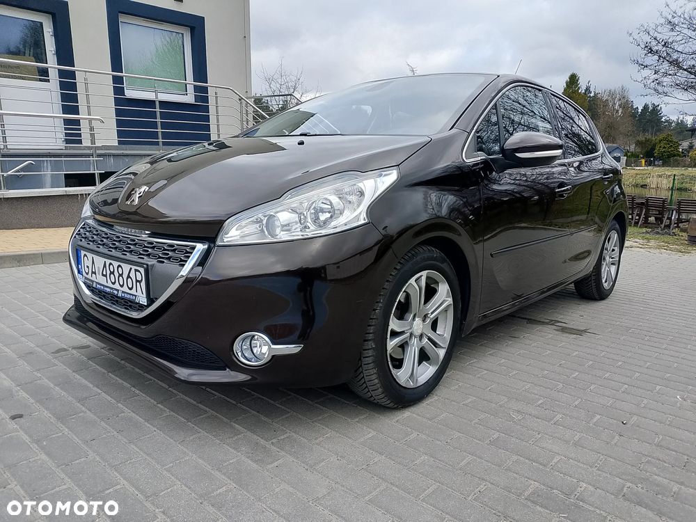 Peugeot 208 - 3