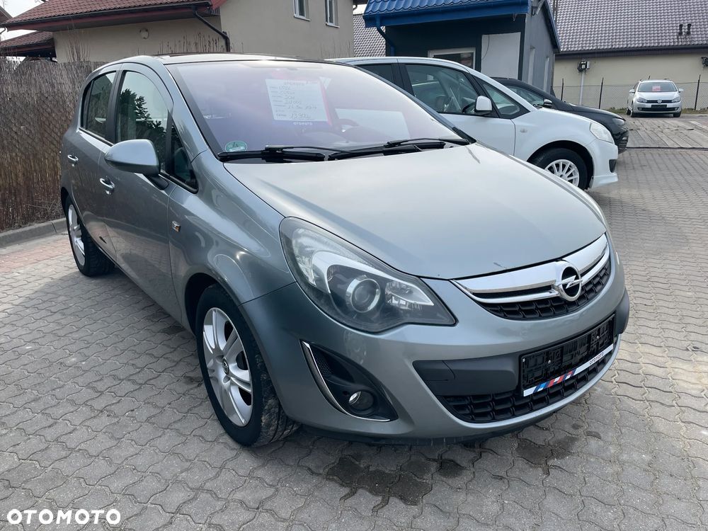 Opel Corsa 1.4 16V Innovation - 3