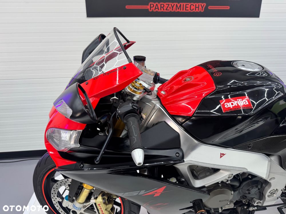 Aprilia RSV - 33