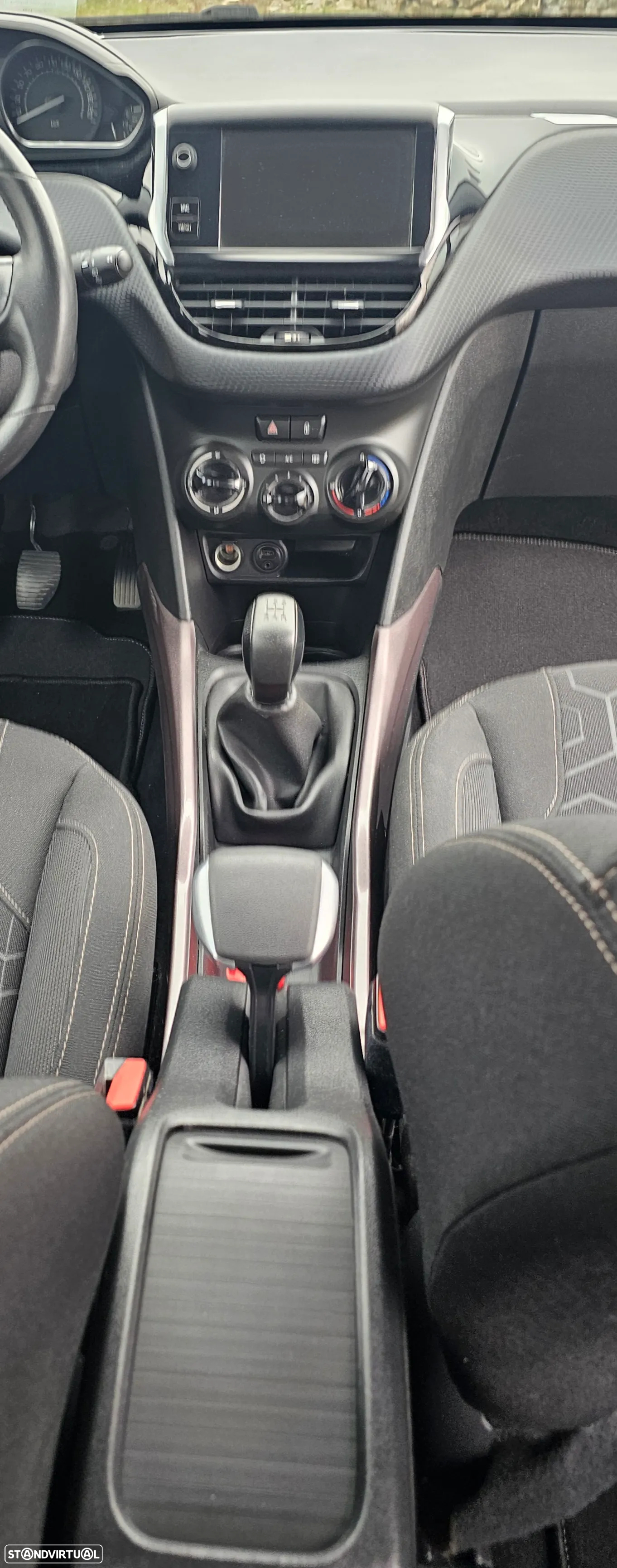 Peugeot 2008 1.2 PureTech Active - 14