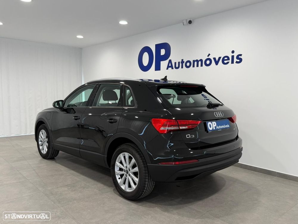 Audi Q3 45 TFSIe S tronic - 3