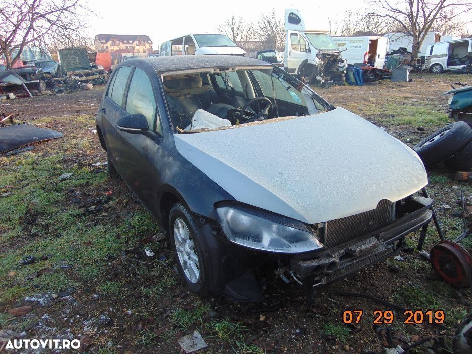 Dezmembrez VW Golf 7 motor 1.6tdi lung scurt 5 usi cutie manuala 1.6 - 4