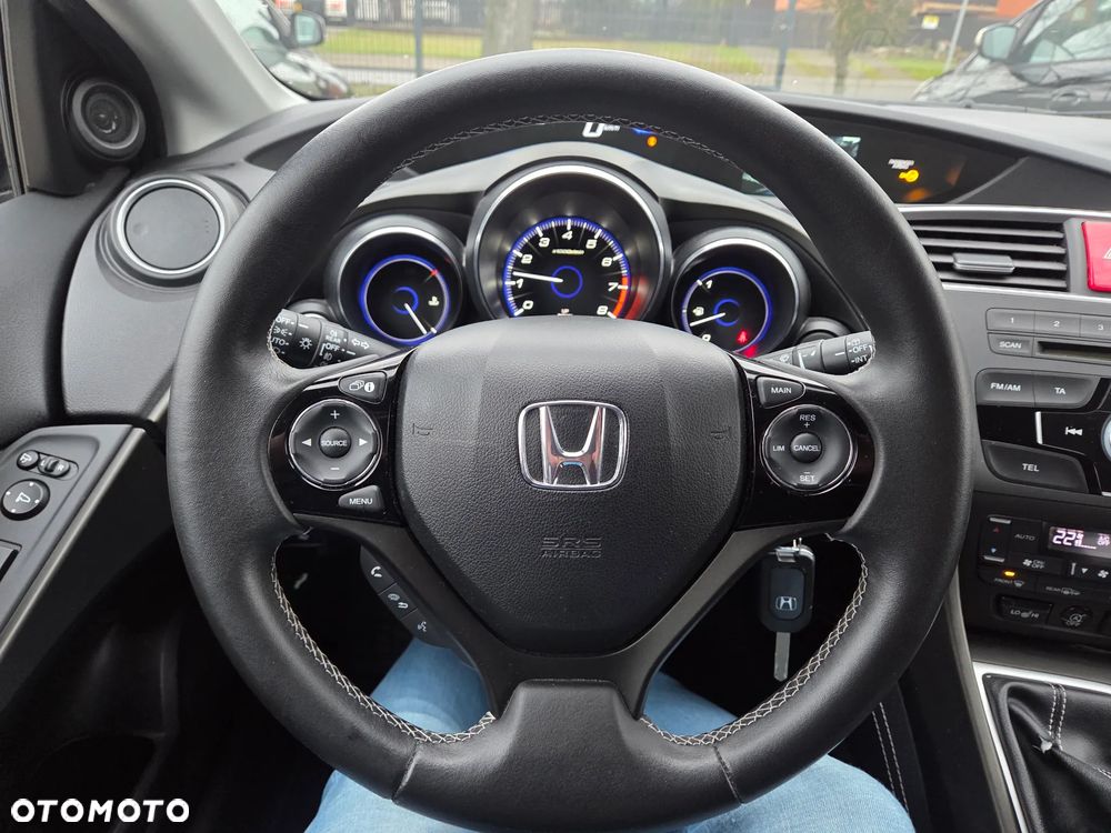 Honda Civic 1.8 i-VTEC Sport - 16