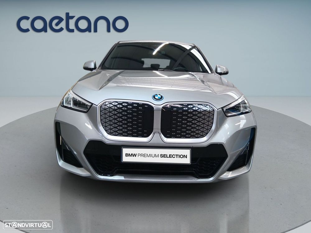 BMW iX1 eDrive20 Pack Desportivo M — photo 2