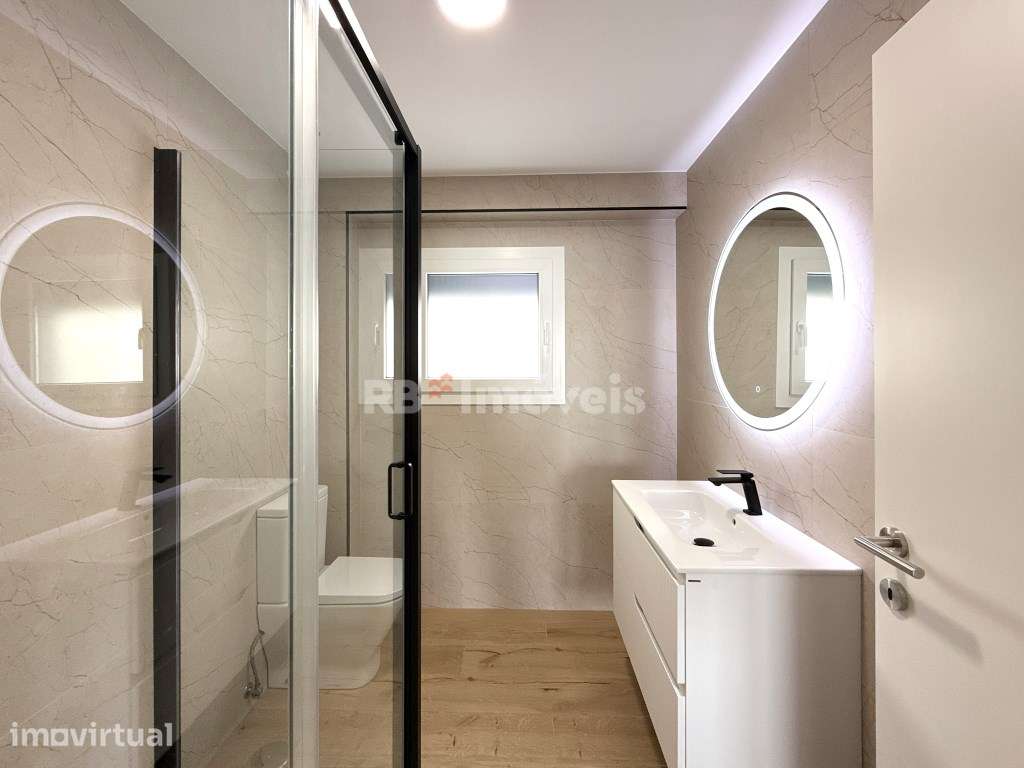 Moradia T4 Reabilitada, em Carvalhos de Figueiredo - Tomar - Grande imagem: 4/60