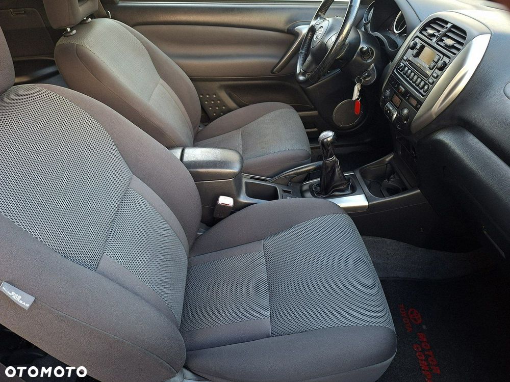 Toyota RAV4 - 7