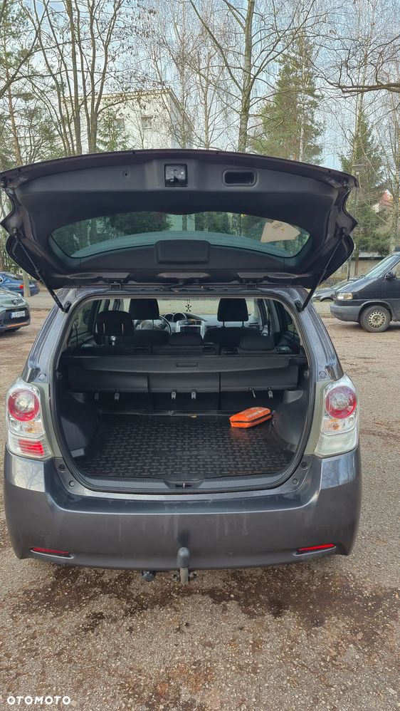 Toyota Verso 2.0 D-4D - 6