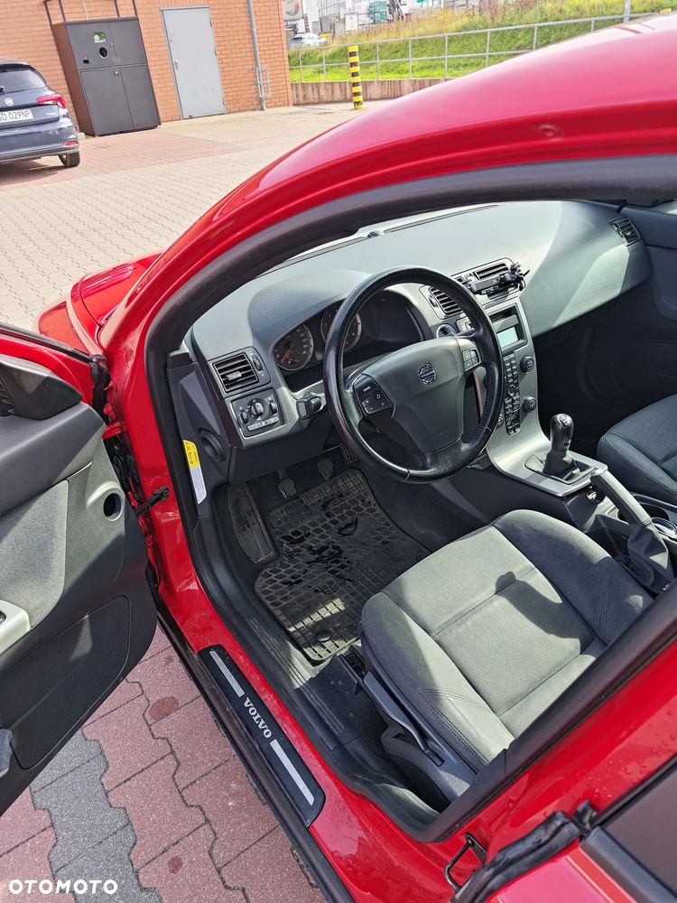 Volvo S40 2.4i - 9