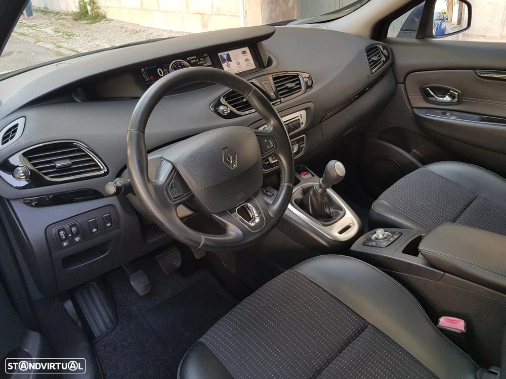 Renault Grand Scénic 1.5 dCi Dynamique S SS - 12