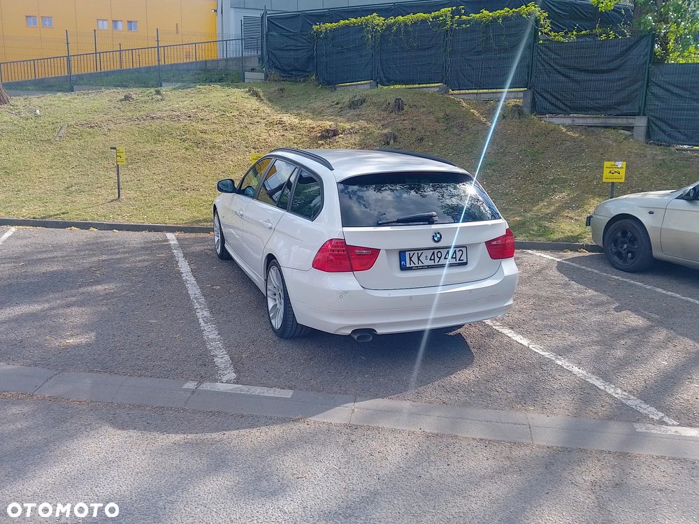 BMW Seria 3 318d DPF - 13