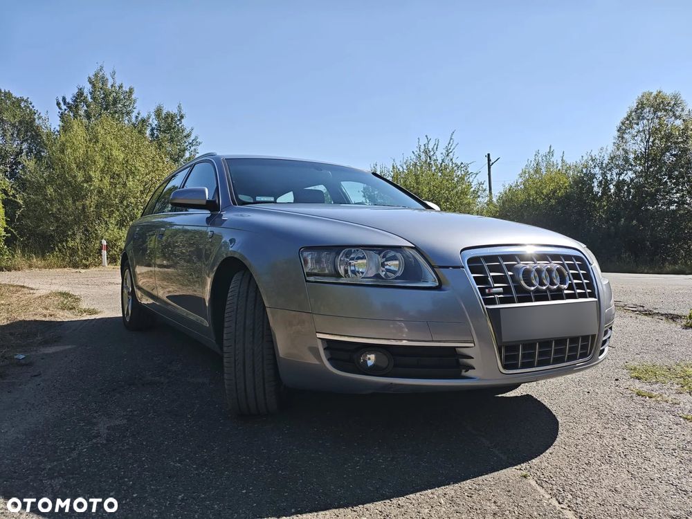 Audi A6 Avant 2.4 - 2