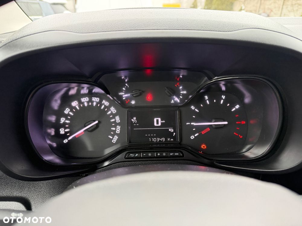 Citroën Berlingo XL Maxi 2022r L2 1.5 Diesel 130PS - 16