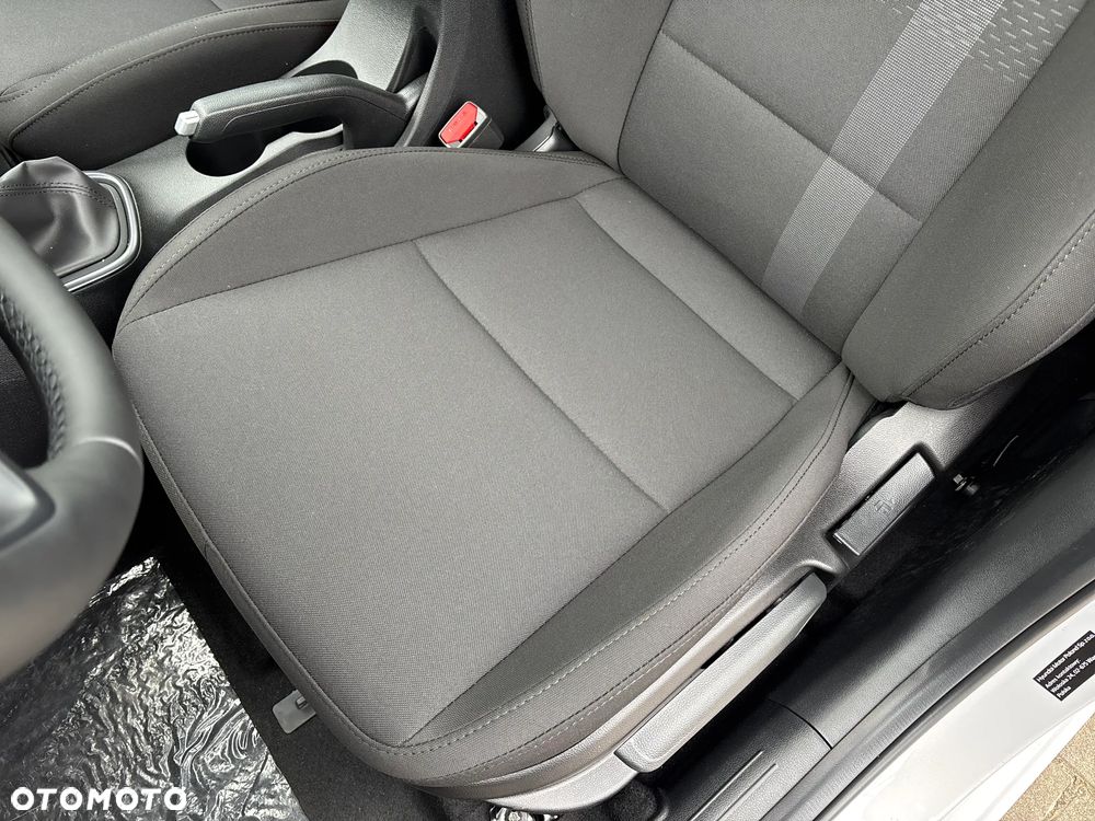 Hyundai i20 1.2 Modern - 12