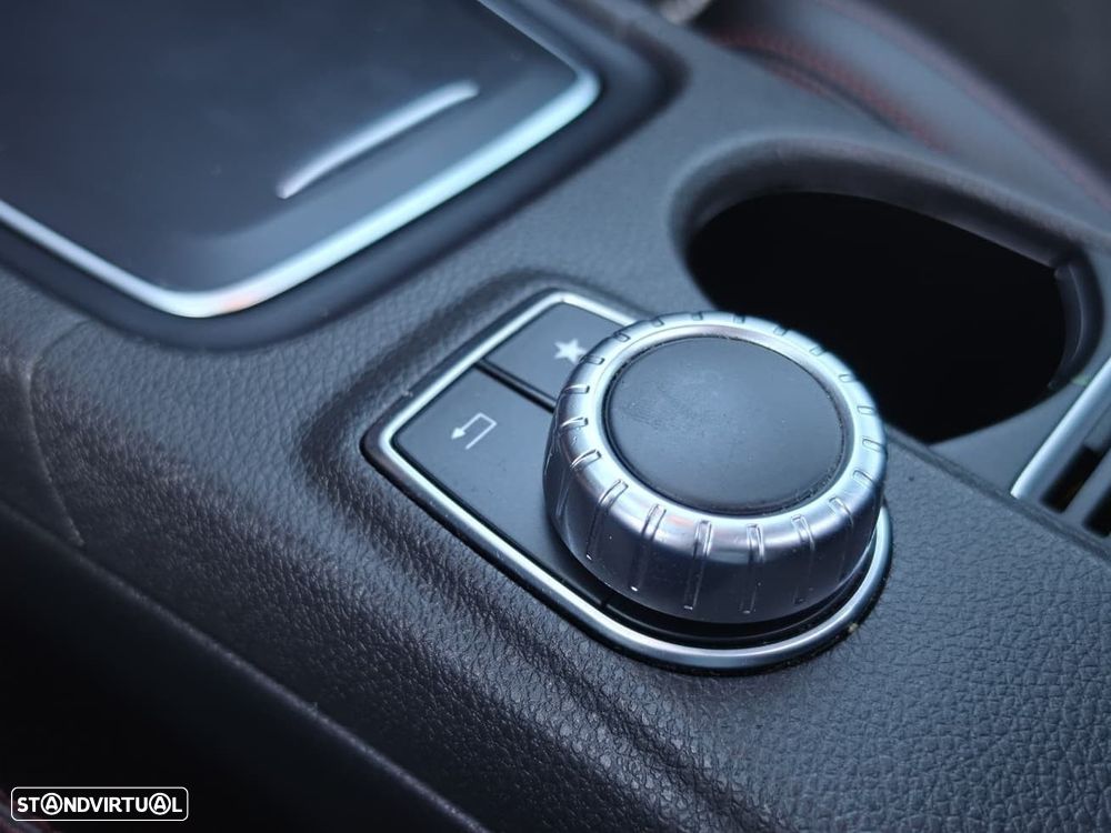 Mercedes-Benz CLA 220 - 23