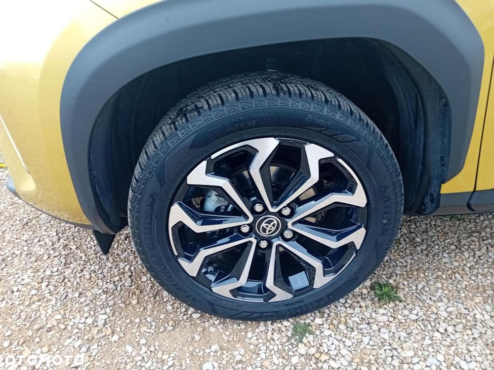 Toyota Yaris Cross - 18