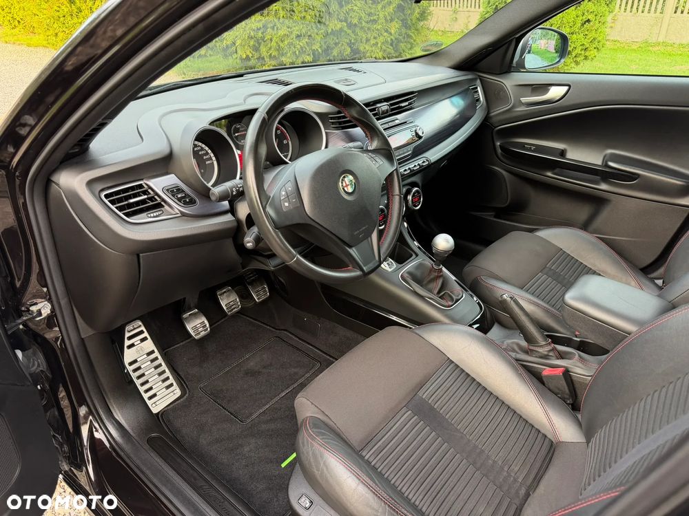 Alfa Romeo Giulietta 2.0 JTDM 16V - 21