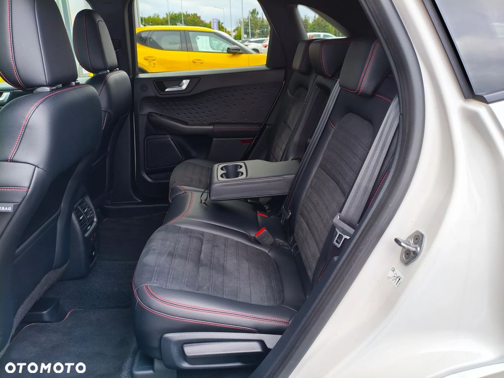 Ford Kuga 2.5P PHEV FWD ST-Line X - 12