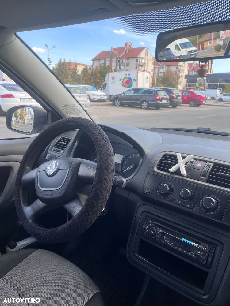 Skoda Fabia - 8