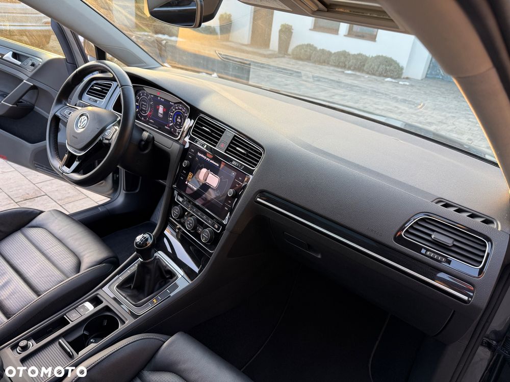 Volkswagen Golf 1.5 TSI BMT Evo Highline - 27