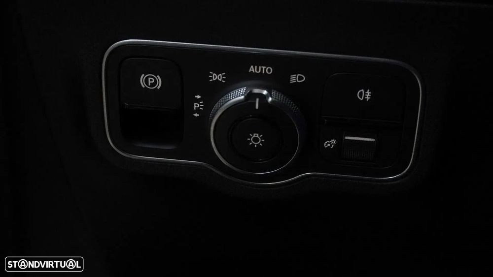 Mercedes-Benz GLA 200 d 8G-DCT Progressive Advanced - 19