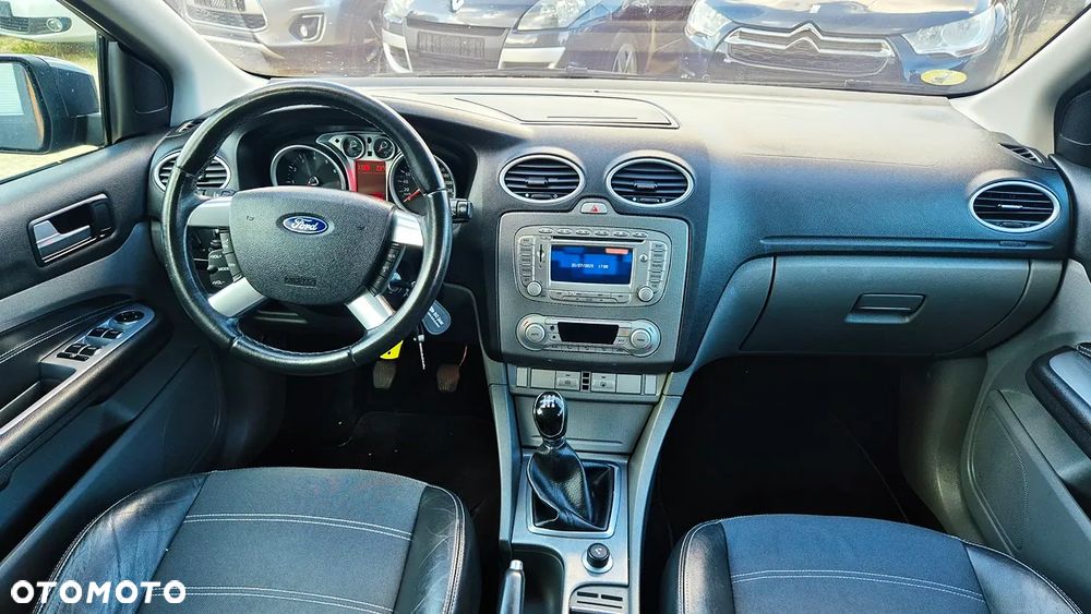 Ford Focus 1.6 16V Titanium - 34