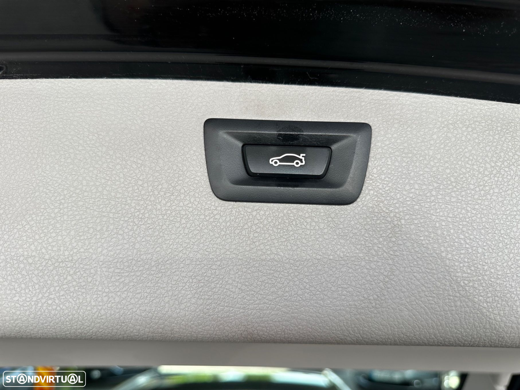 BMW 320 d Touring Advantage - 12
