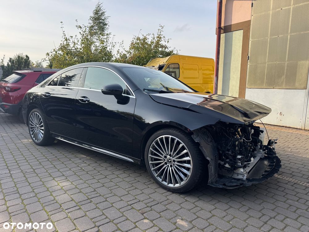 Mercedes-Benz CLA 220 AMG Line 7G-DCT - 1