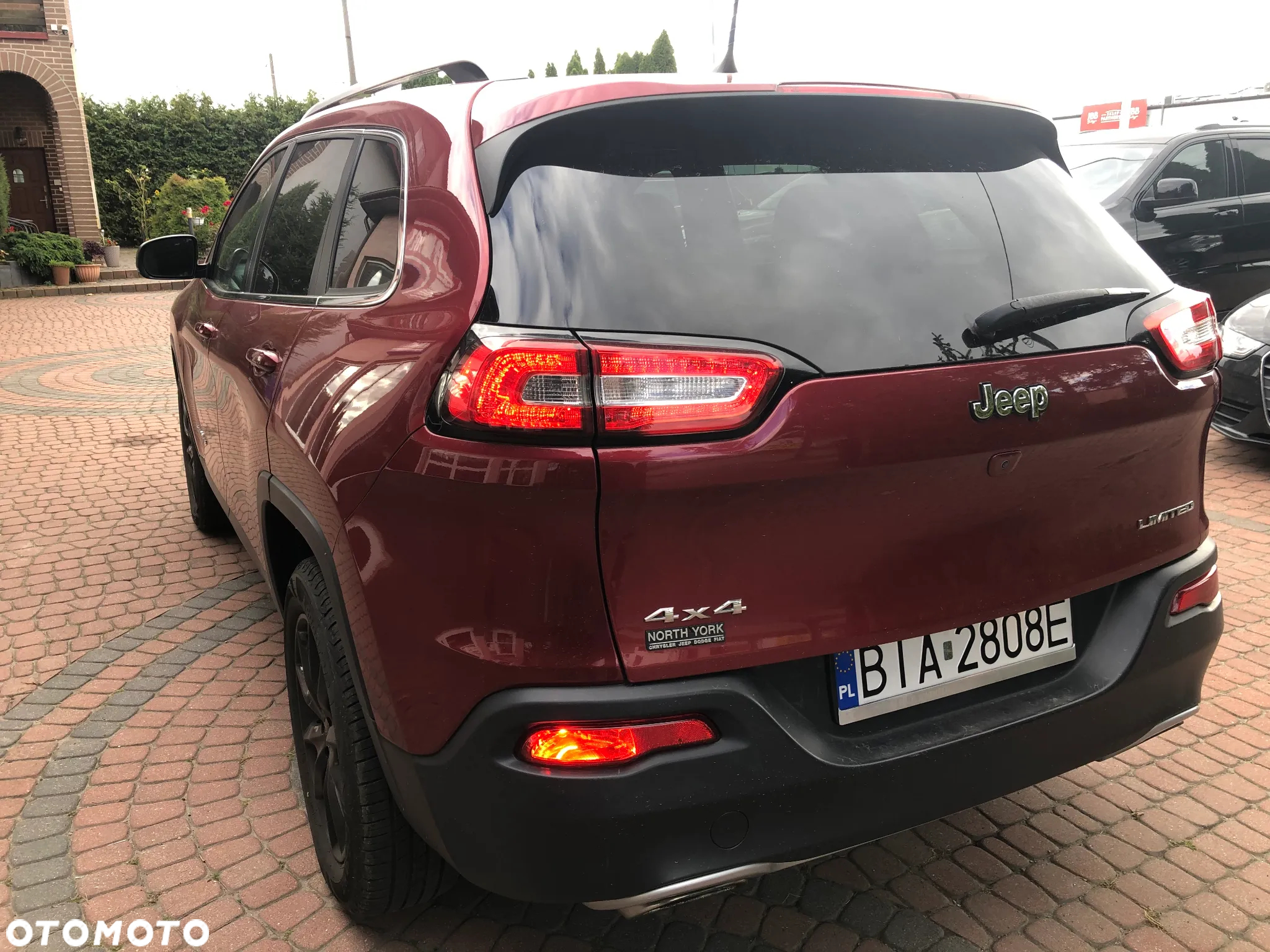 Jeep Cherokee - 7