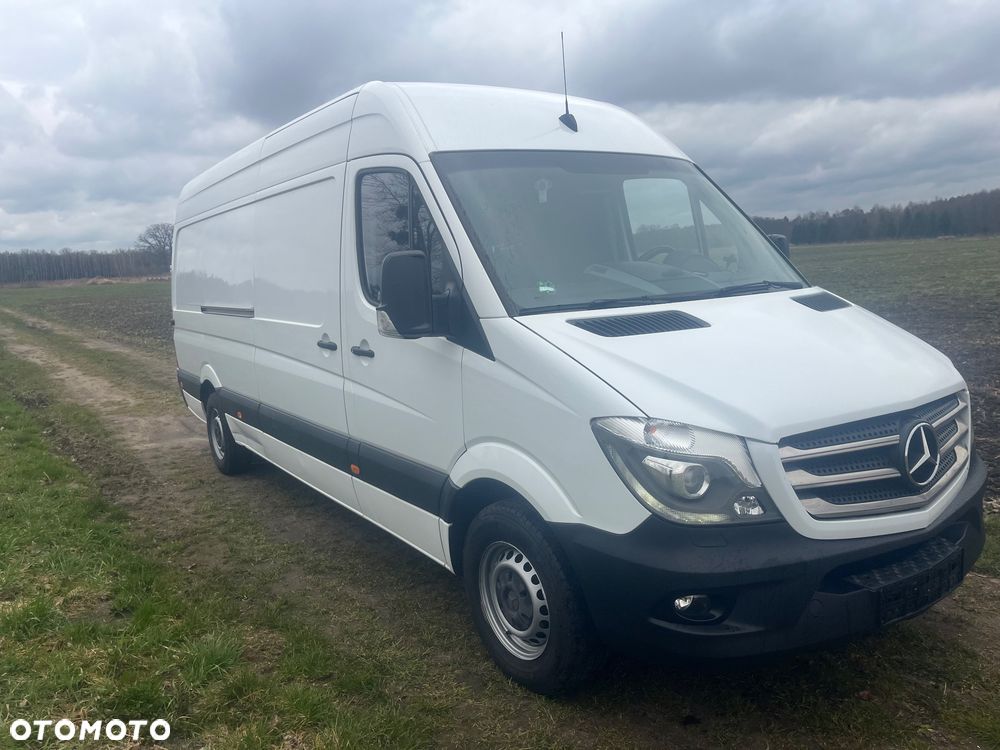 Mercedes-Benz Sprinter - 2