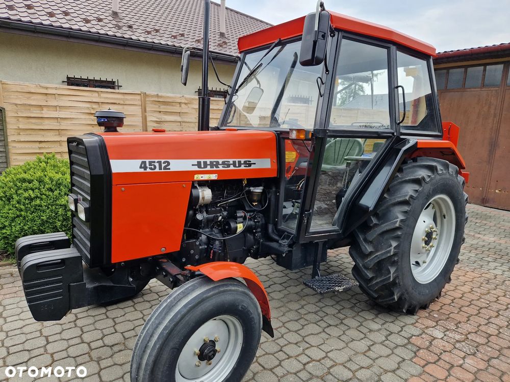Ursus 4512 - 4
