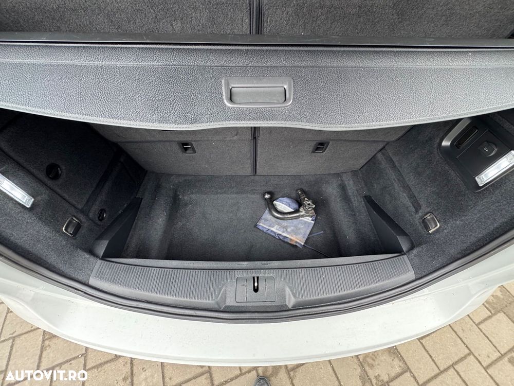 Volkswagen Sharan 2.0 TDI DSG (BlueMotion Technology) Highline - 11