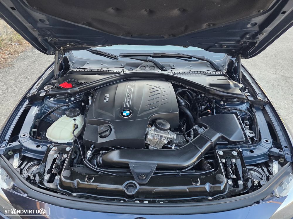 BMW 335 i Aut. Sport Line - 7