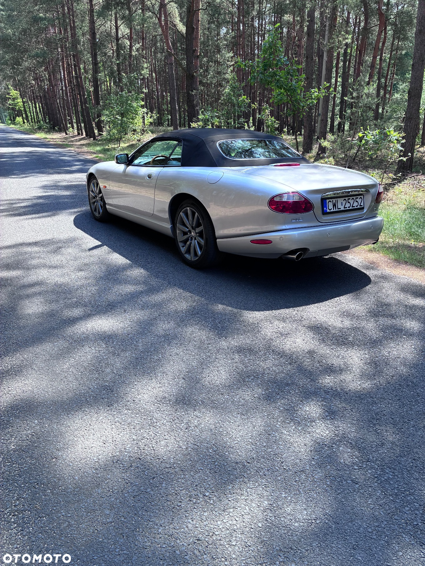 Jaguar XK8 Cabriolet - 10