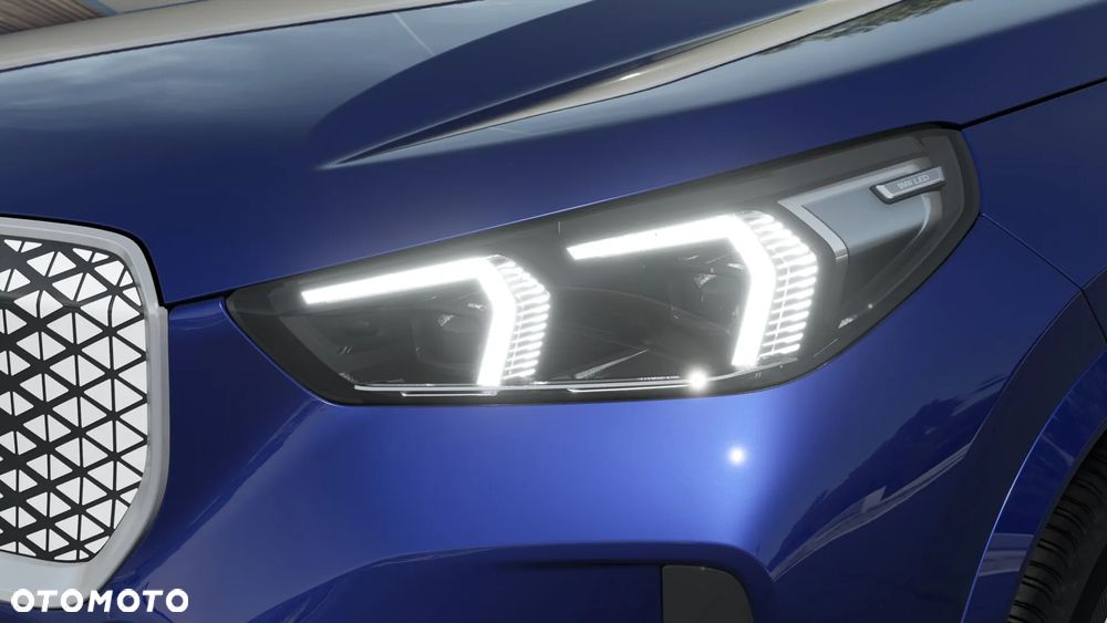 BMW iX1 eDrive20 M Sportpaket - 9