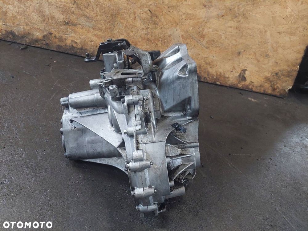 SKRZYNIA BIEGÓW VOLVO V40 II 1.6 D MANUAL 6 BIEGÓW AV6R-7201-KC D2M2A - 4